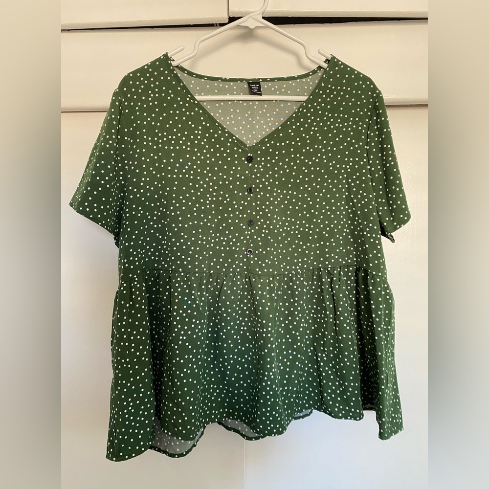 NWOT Shein Curve Polka Dot Peplum Top